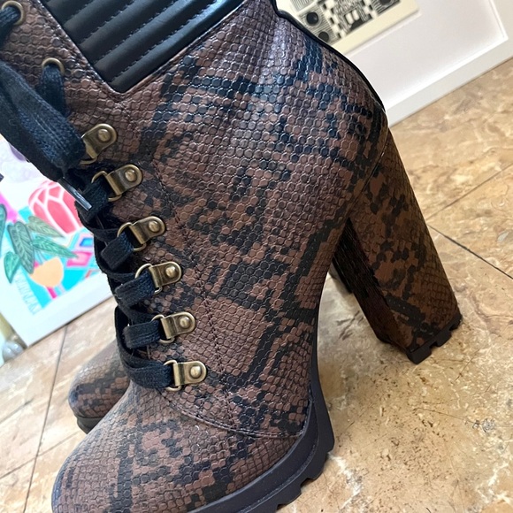 Just Fab • brown & black snakeskin print lace up 4” heel ankle boots - Picture 9 of 15